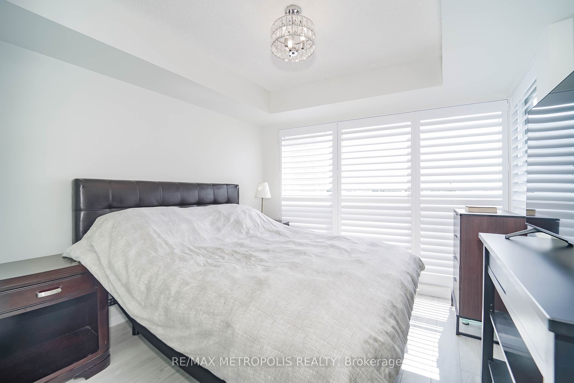 800 Lawrence Ave W, #415