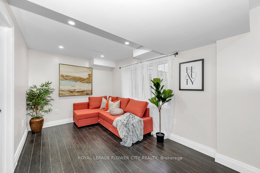 21 Borrelli Dr