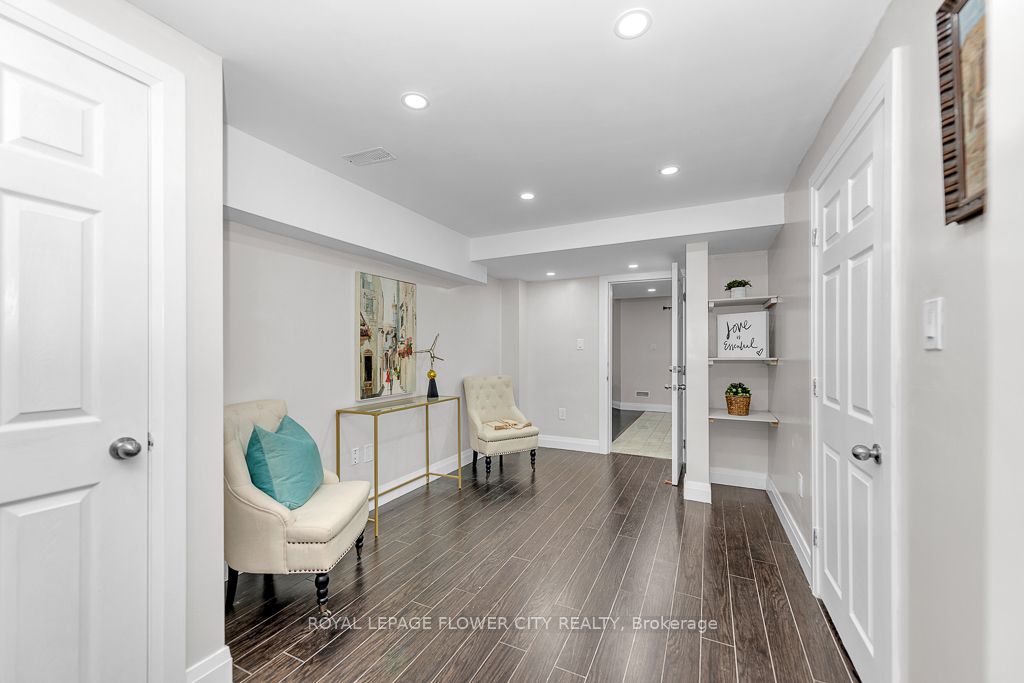 21 Borrelli Dr