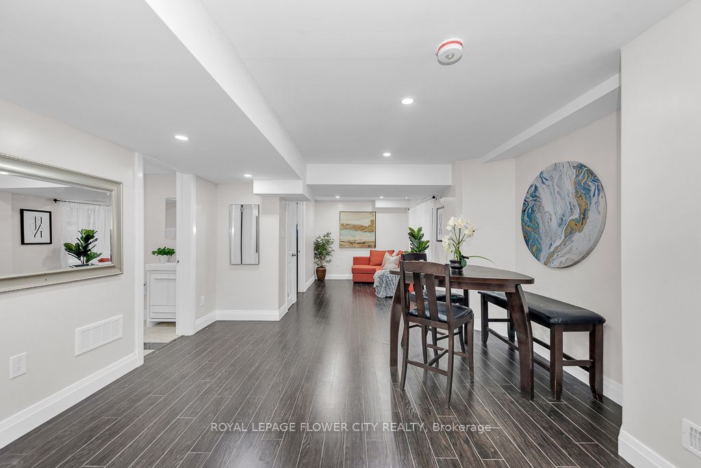 21 Borrelli Dr
