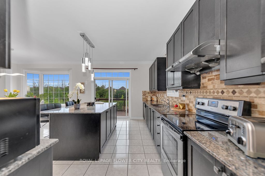 21 Borrelli Dr