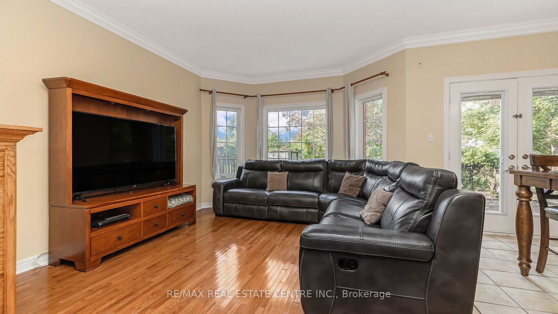 136 Van Scott Dr