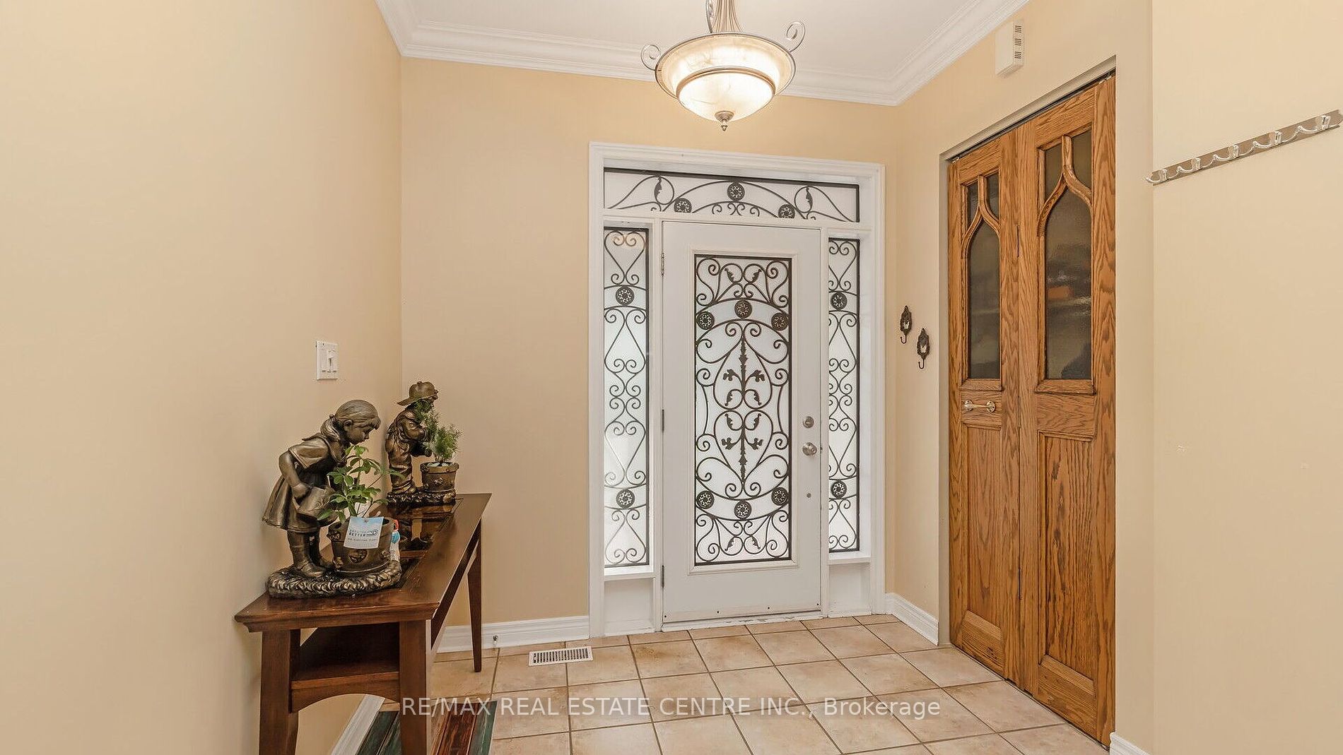 136 Van Scott Dr