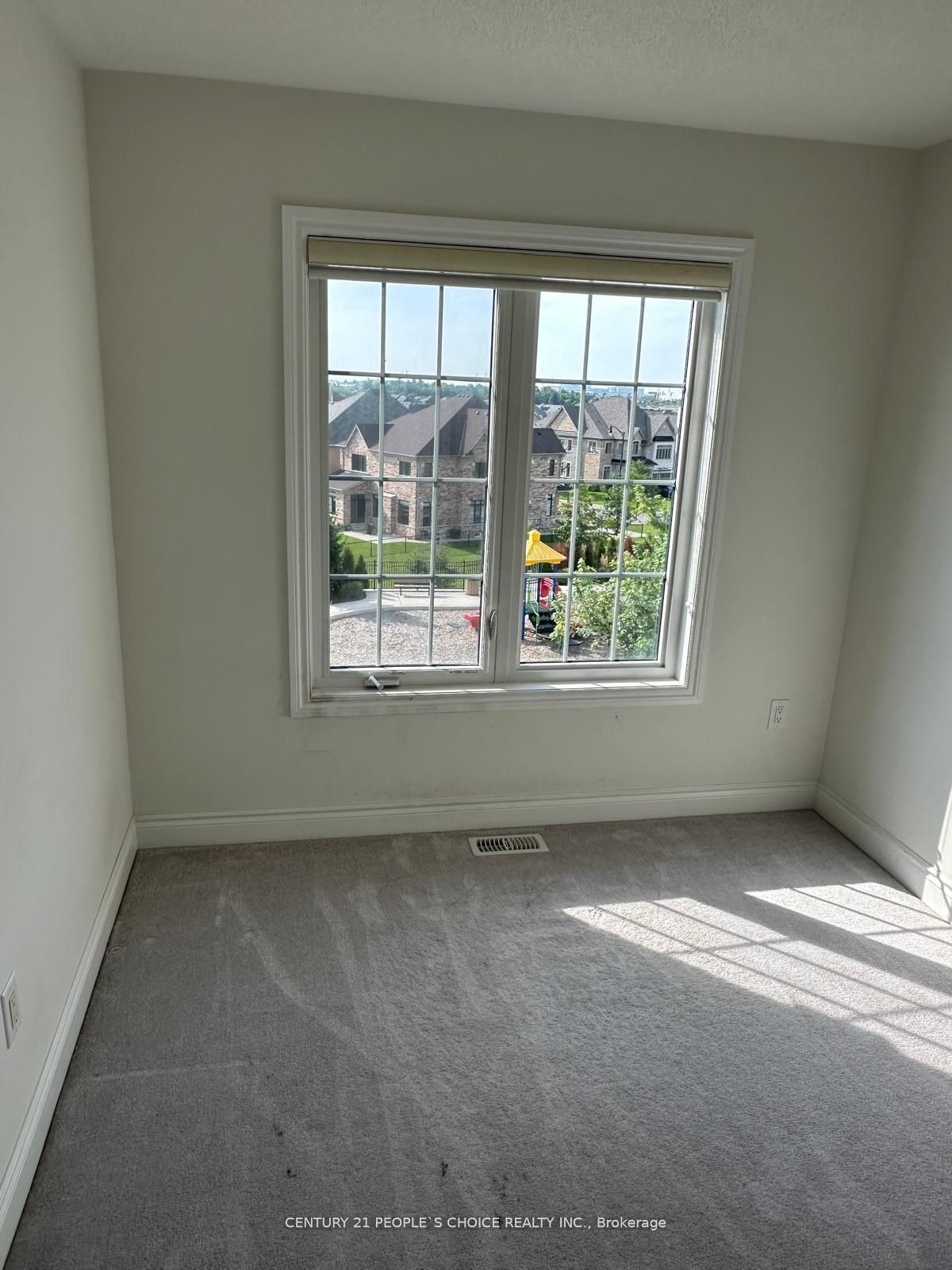 14 Oakmore Lane, #Upper