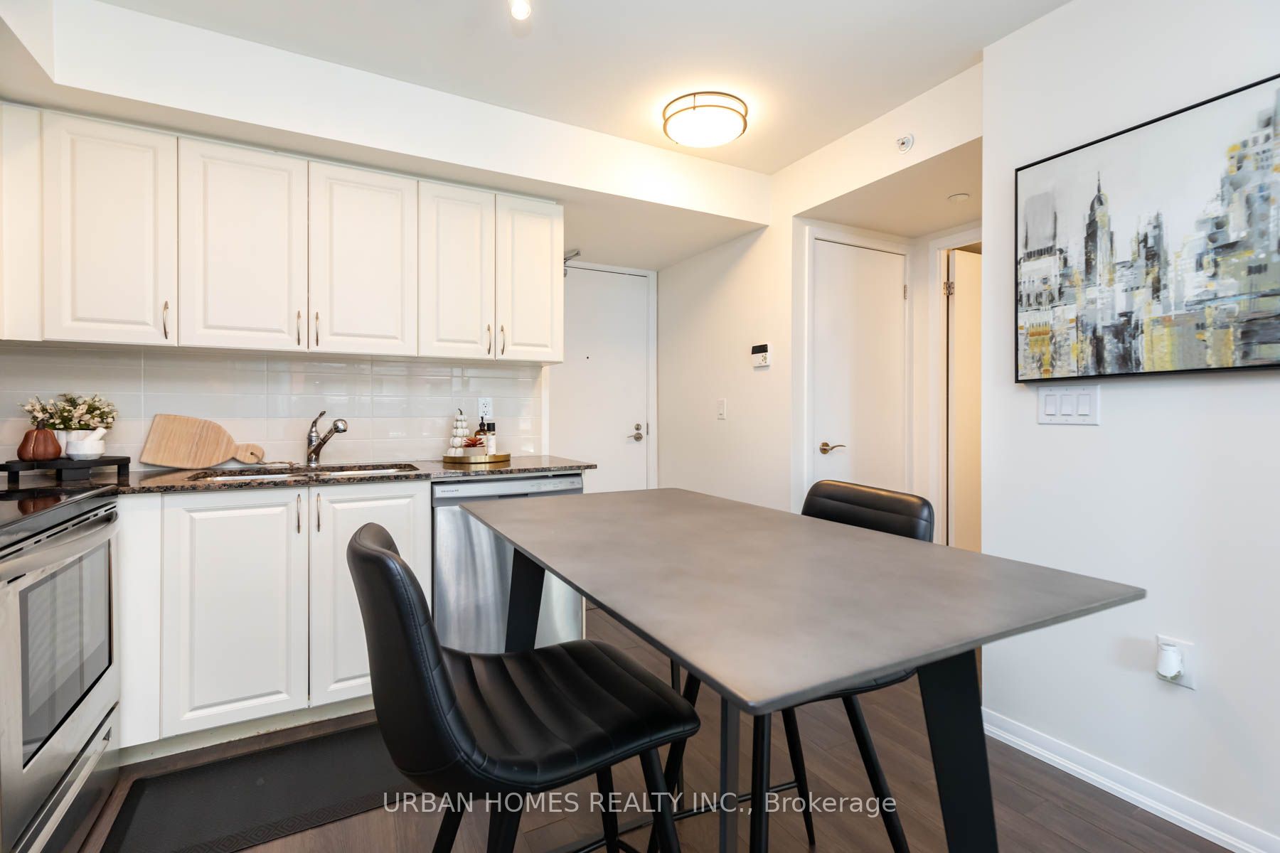 3091 Dufferin St, #734