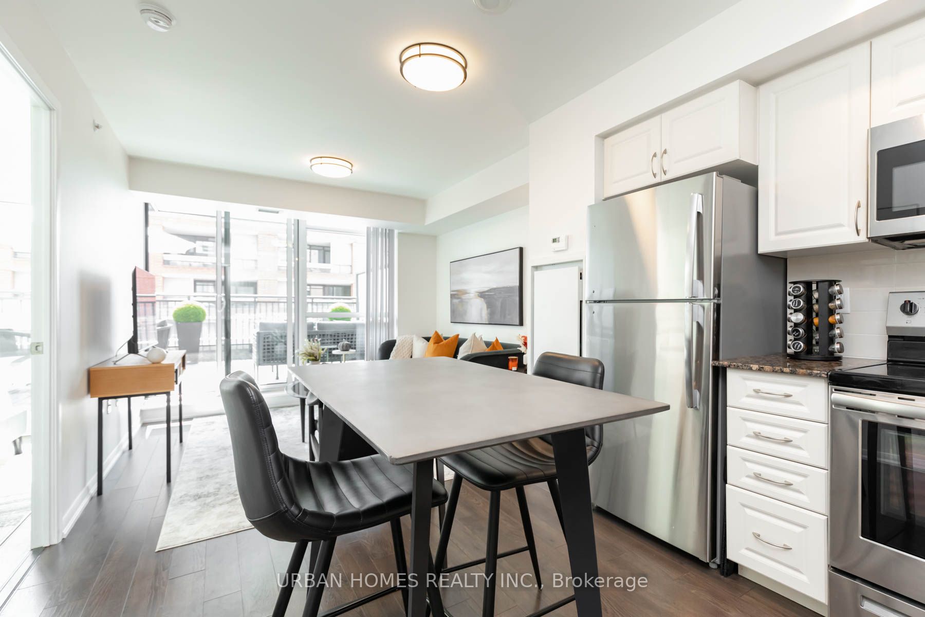 3091 Dufferin St, #734