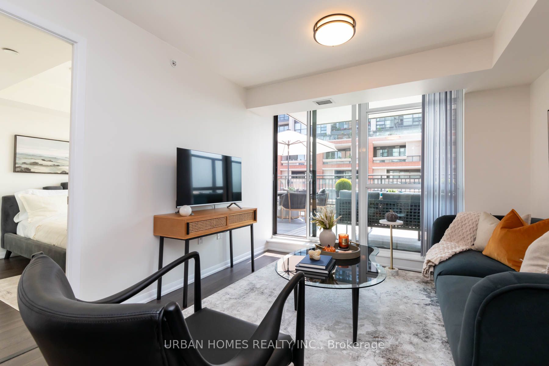 3091 Dufferin St, #734