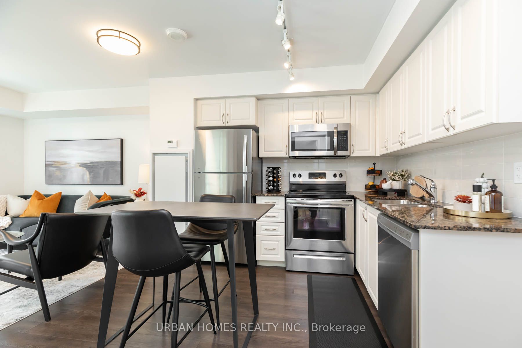 3091 Dufferin St, #734