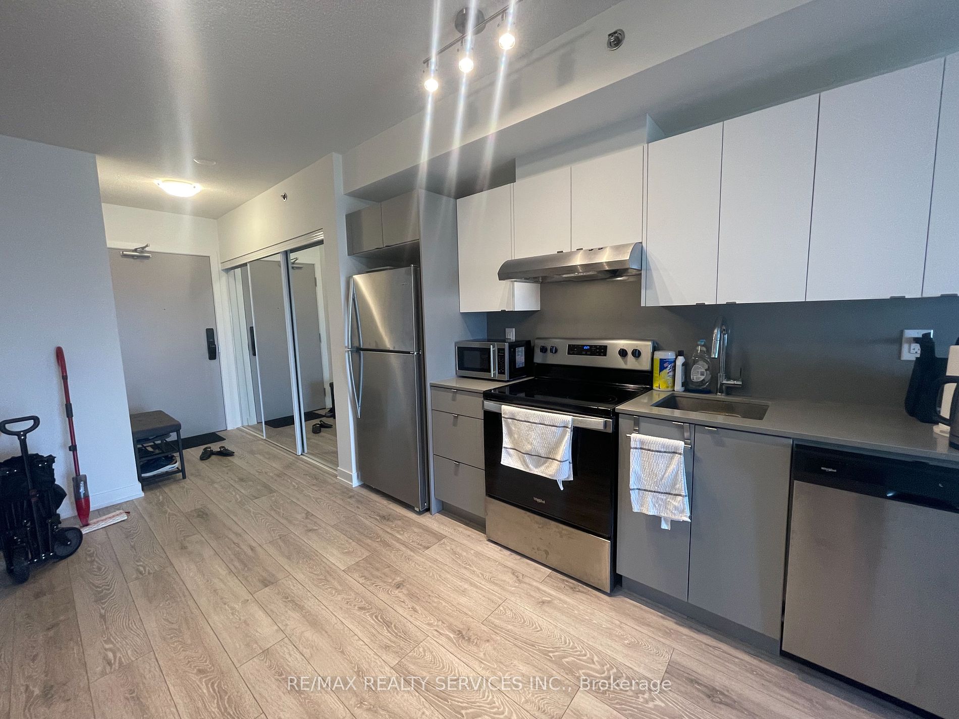 3200 Dakota Common #B906