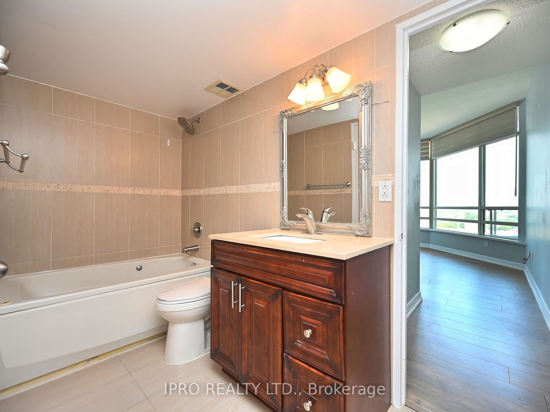 75 King St E, #PH3