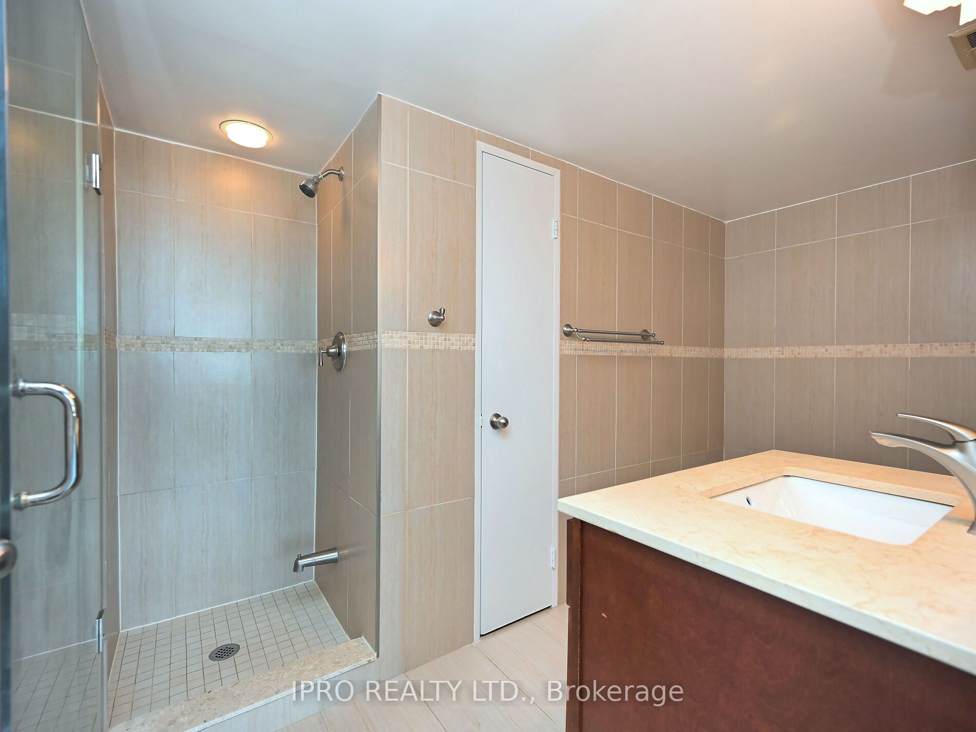 75 King St E, #PH3