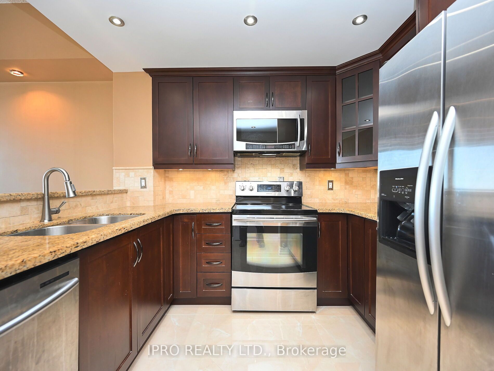 75 King St E, #PH3