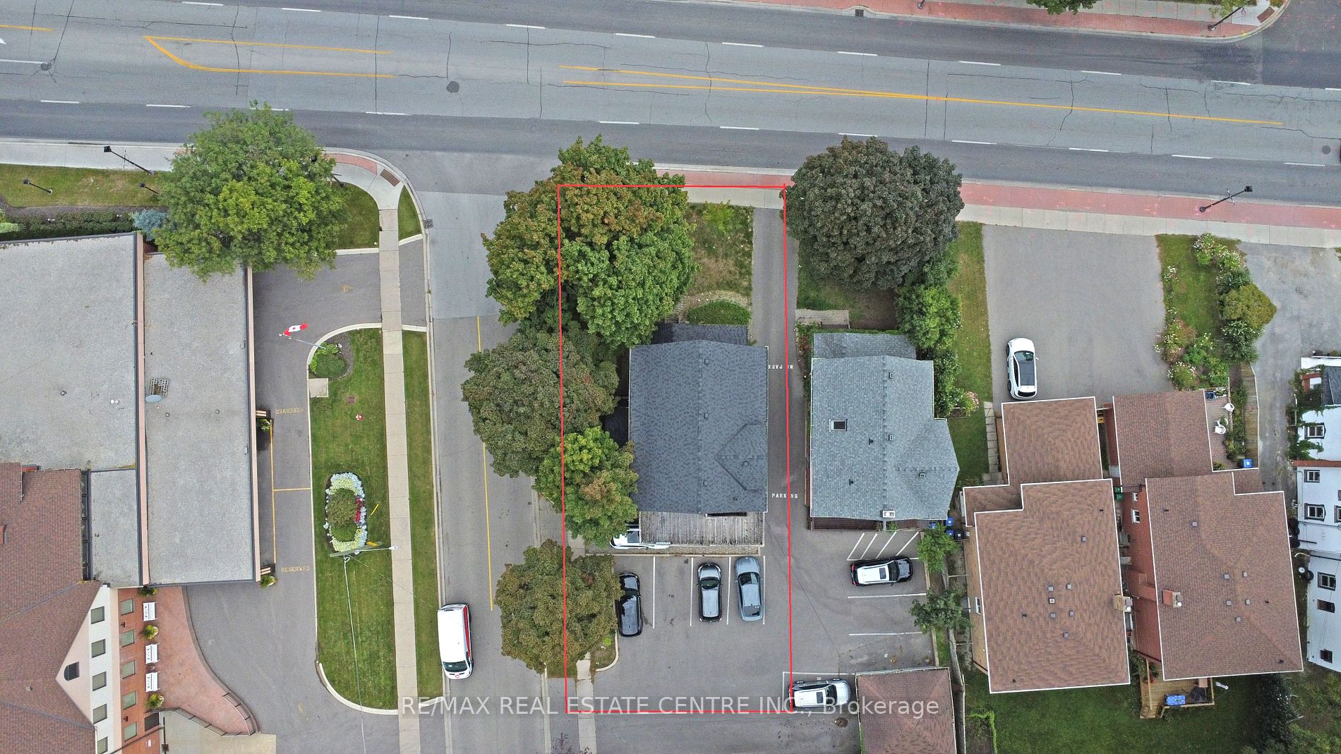 281 Main St N