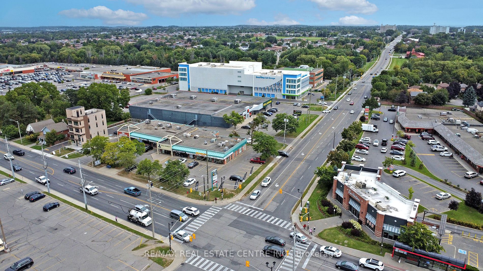281 Main St N