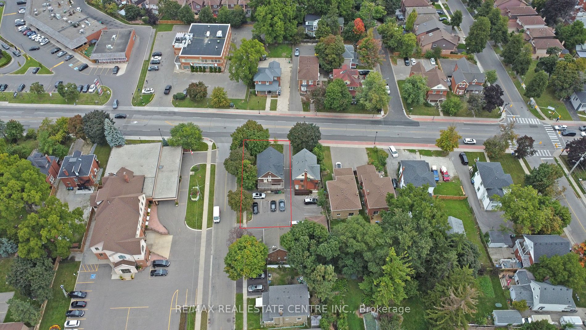 281 Main St N