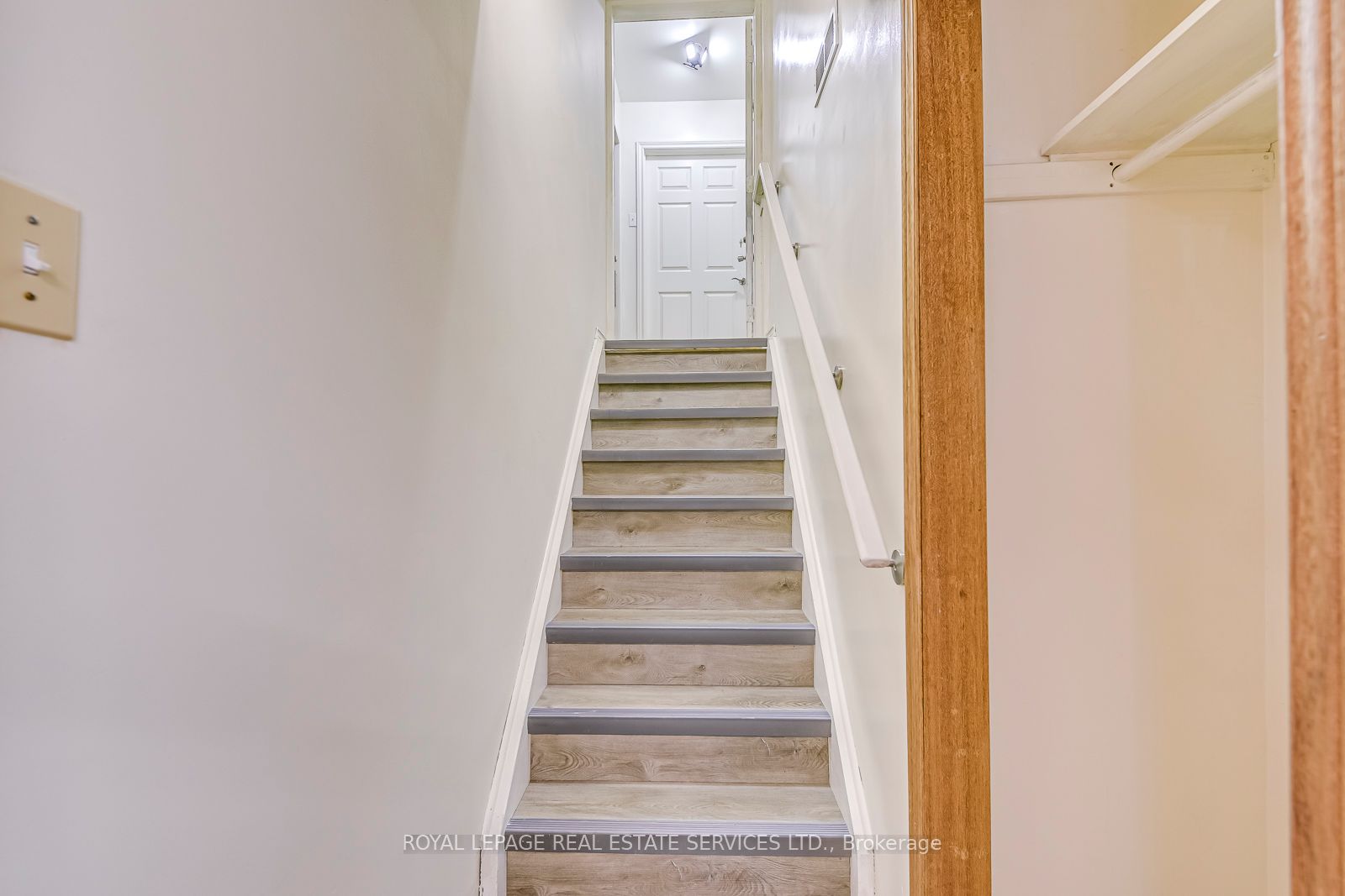 3498 Redmond Rd
