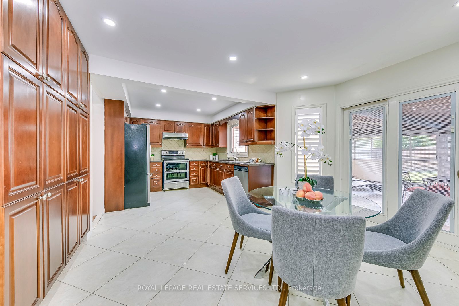 3498 Redmond Rd