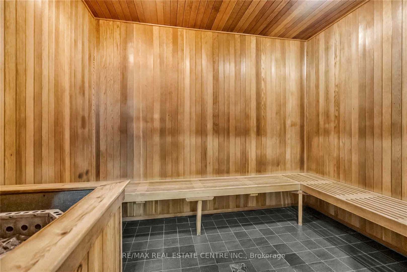 105 The Queensway Ave, #415
