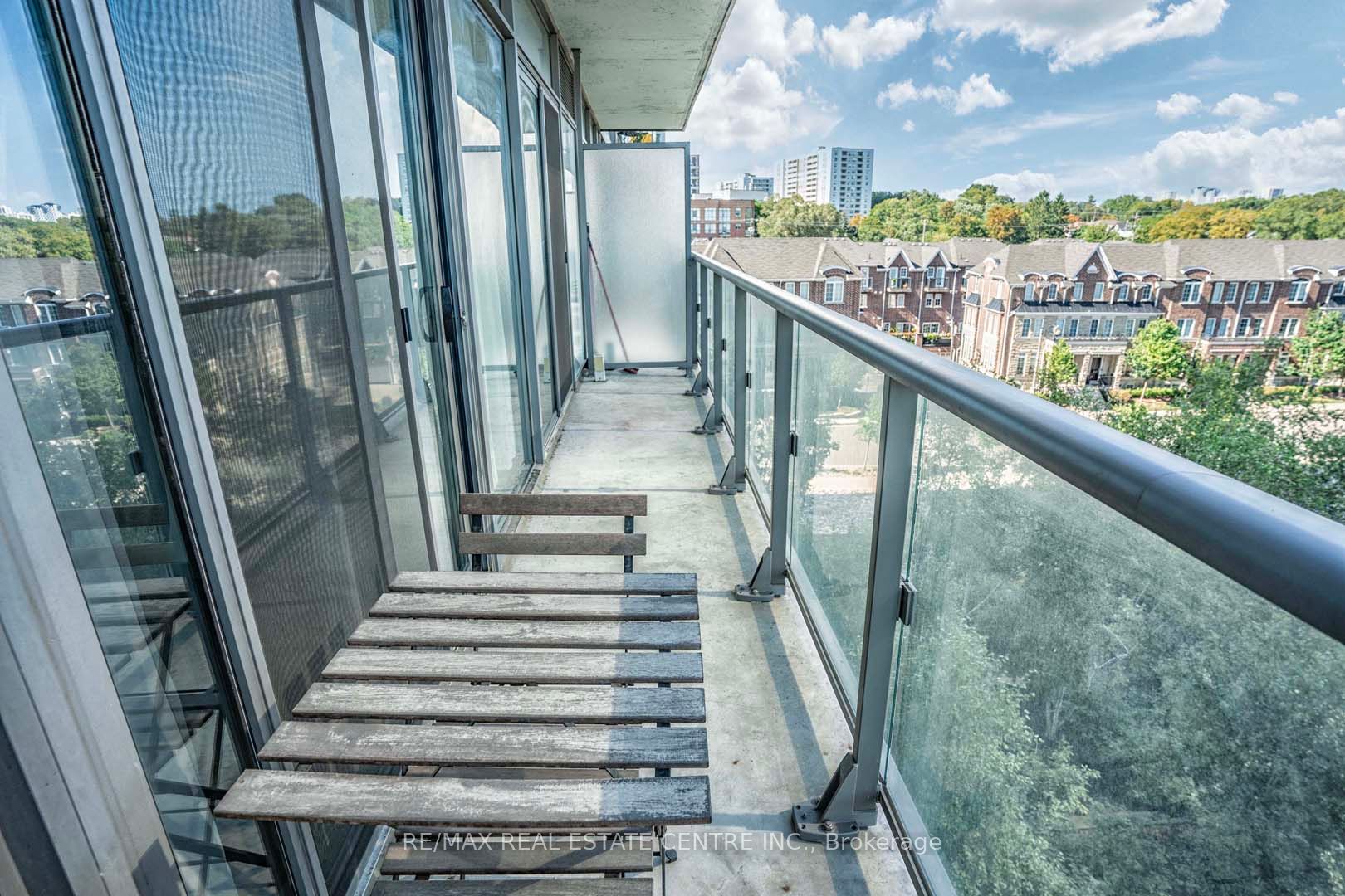 105 The Queensway Ave, #415