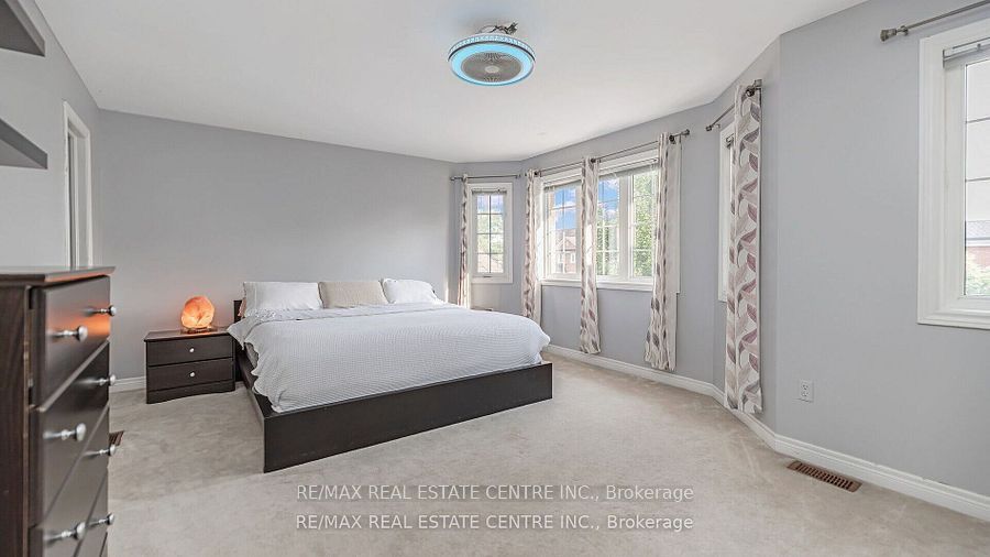 136 Van Scott Dr
