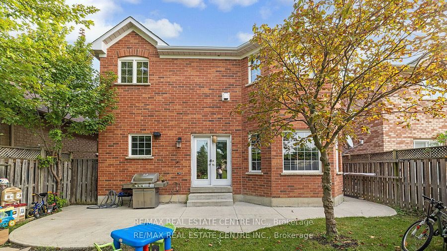 136 Van Scott Dr