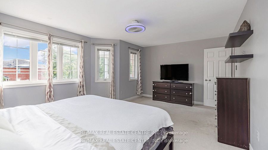 136 Van Scott Dr