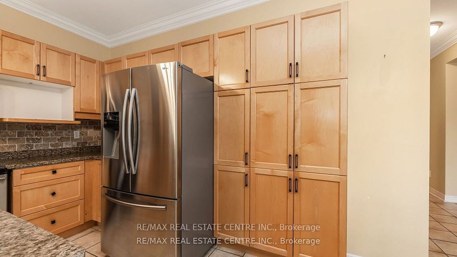 136 Van Scott Dr