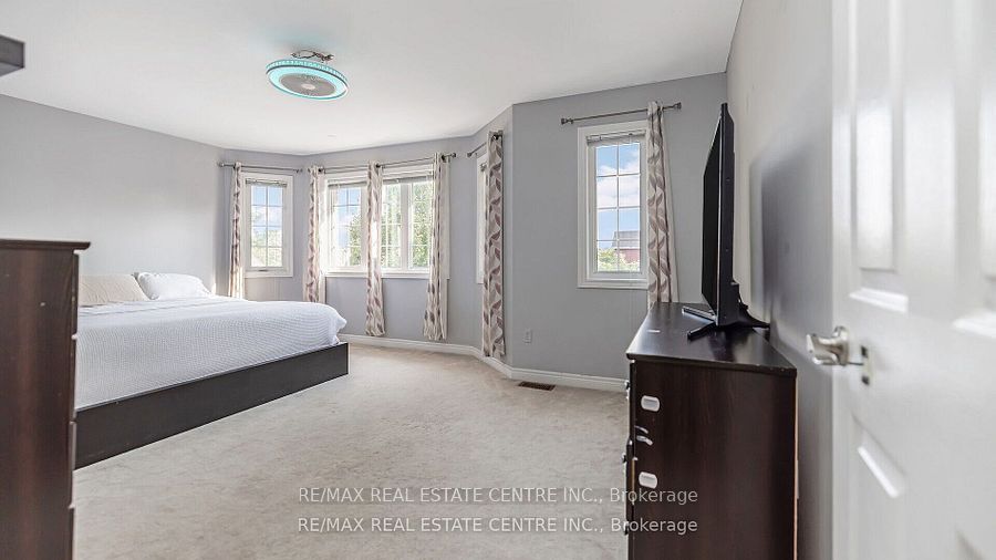 136 Van Scott Dr