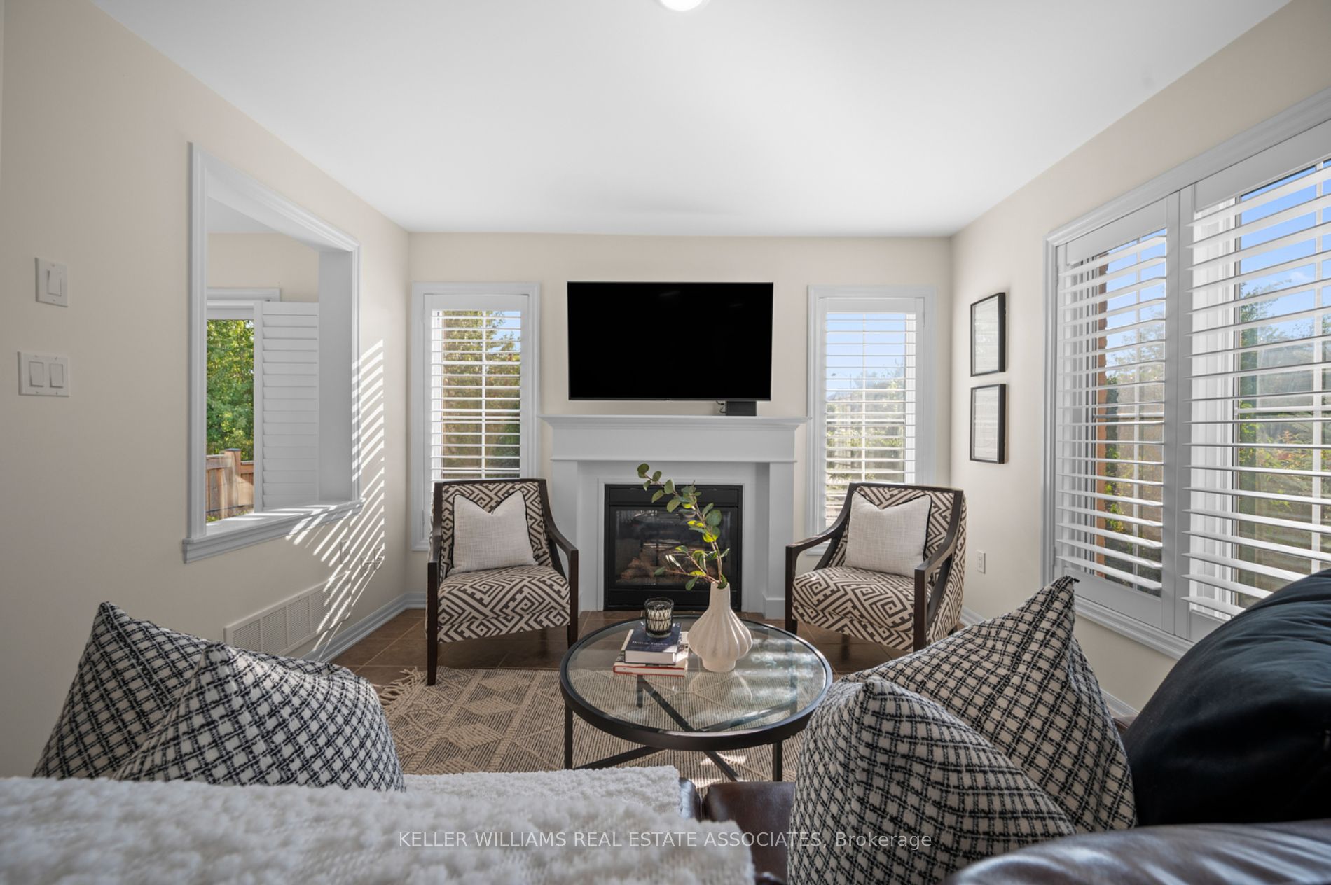 1002 Solomon Crt