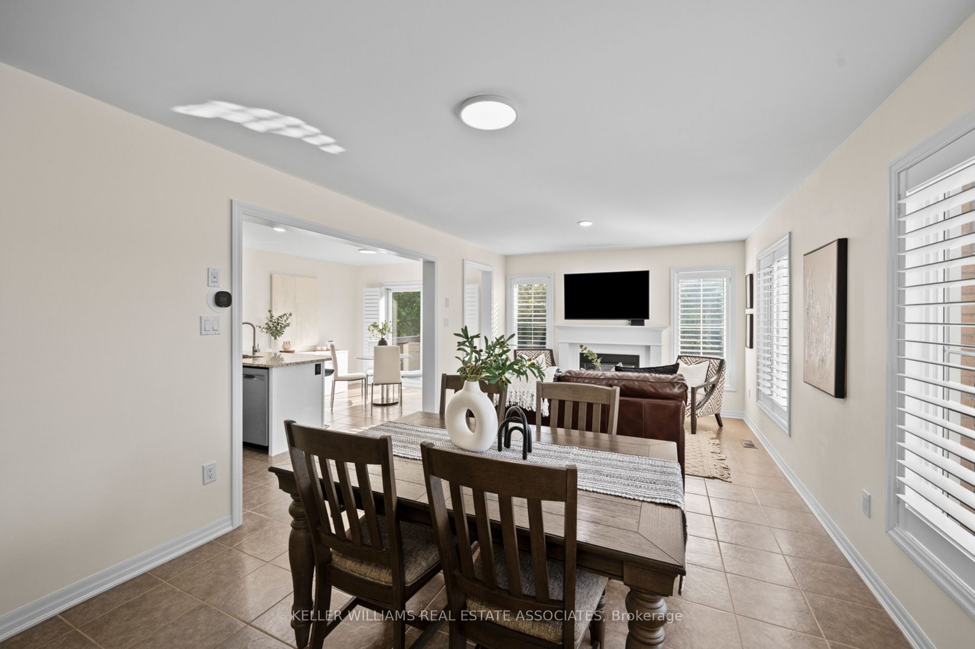 1002 Solomon Crt
