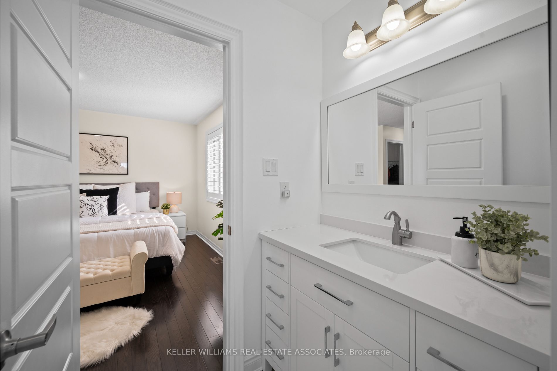 1002 Solomon Crt