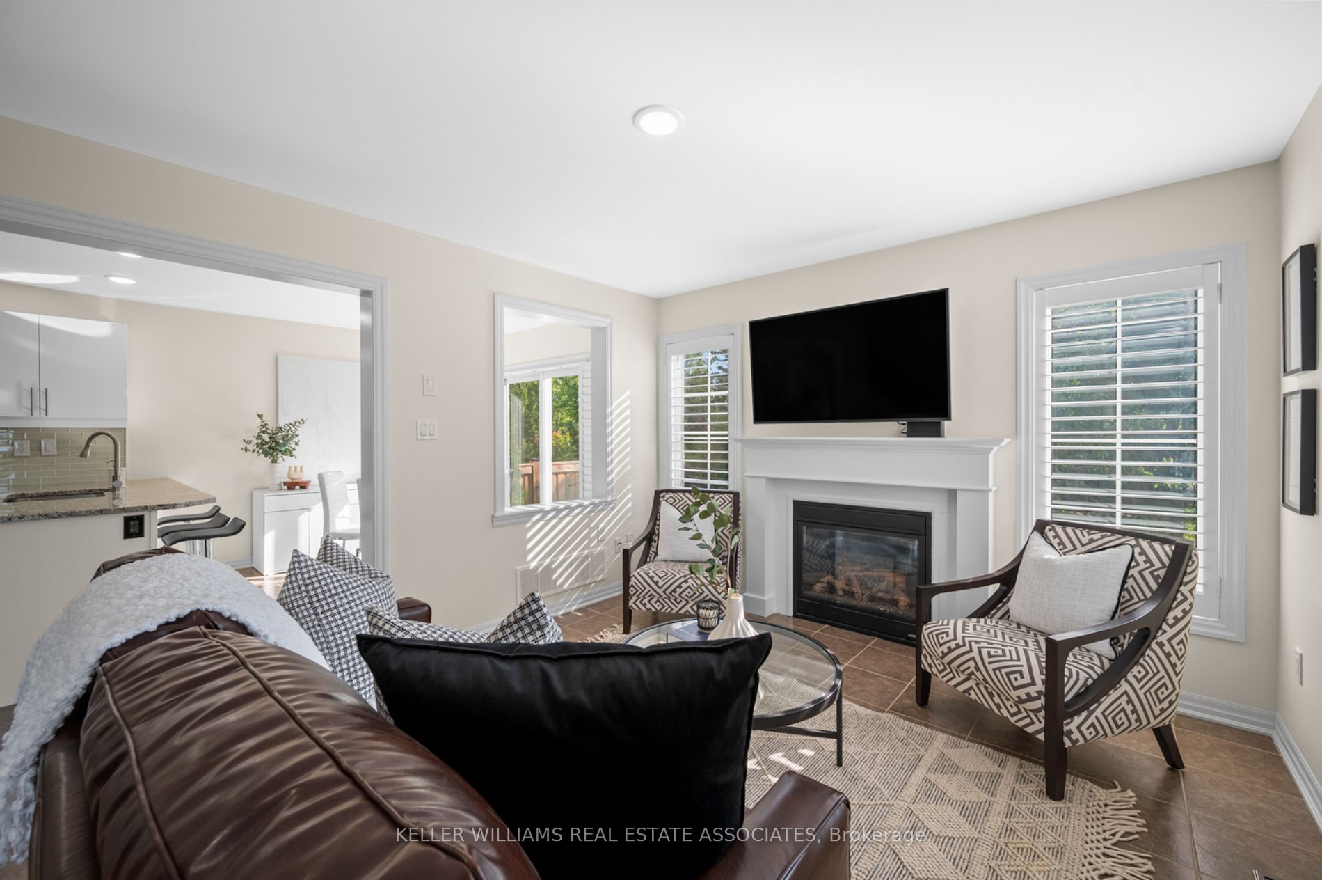 1002 Solomon Crt