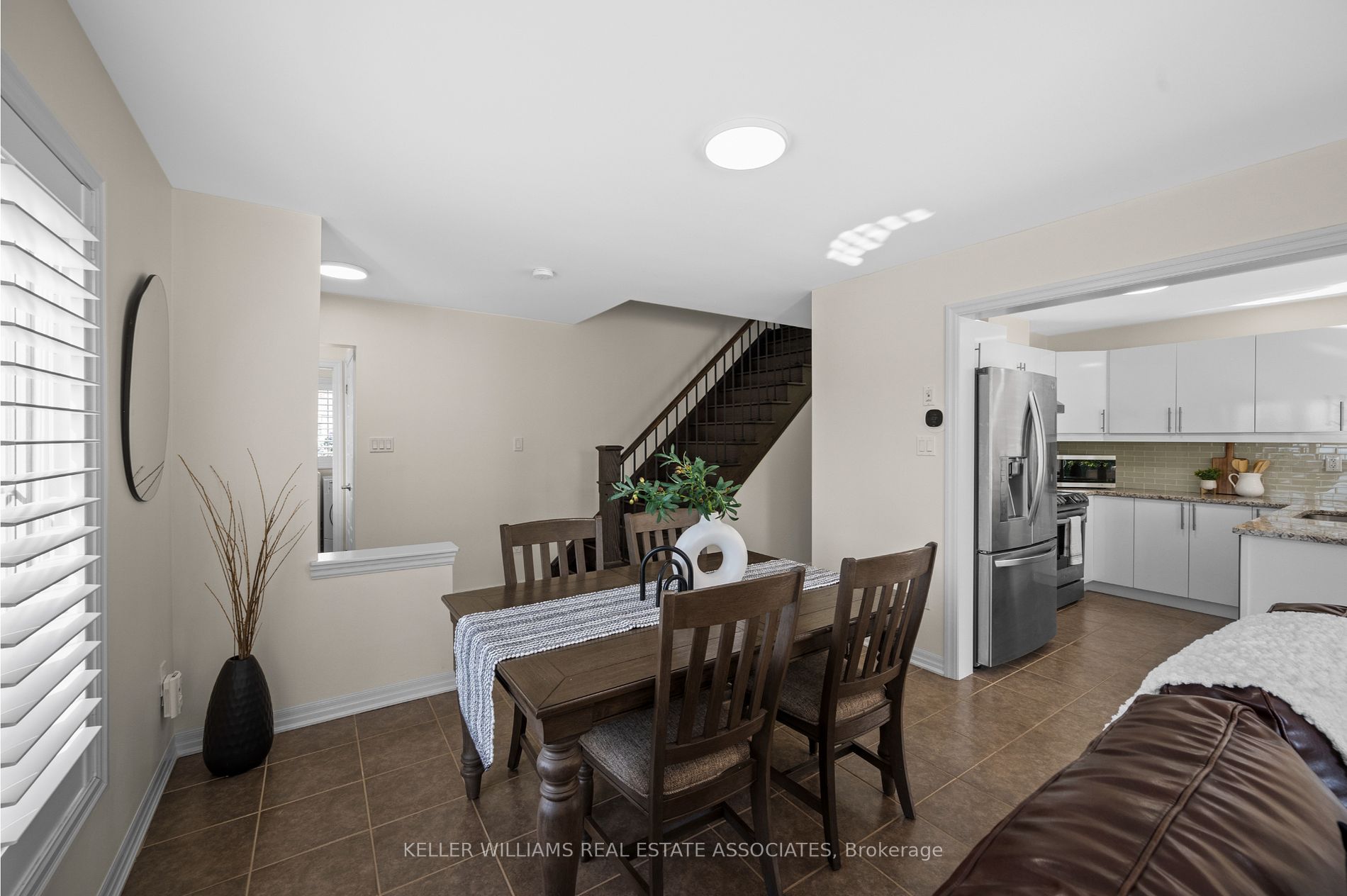 1002 Solomon Crt