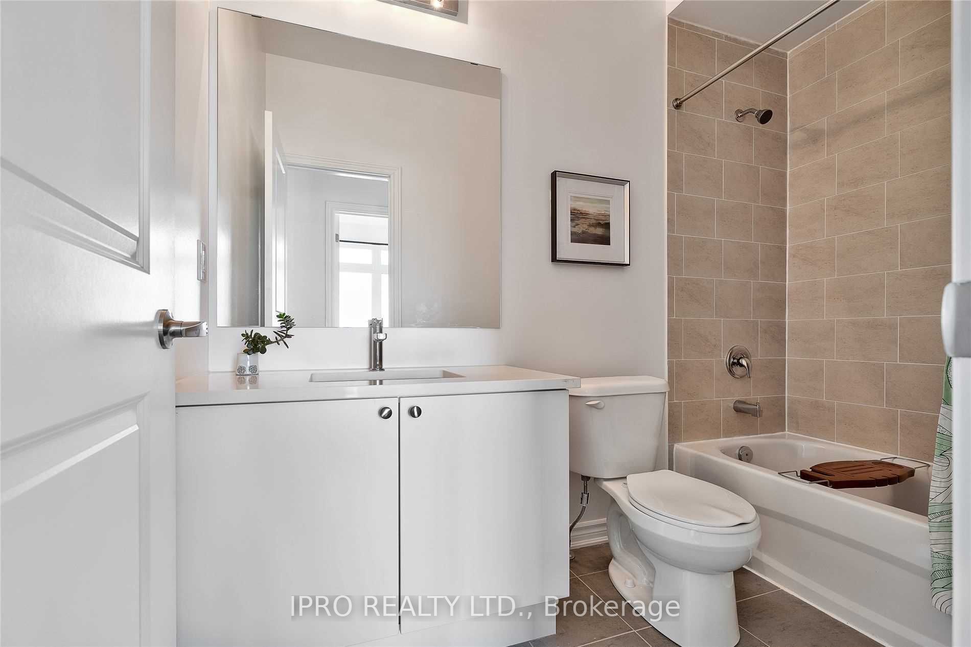 2481 Badger Cres, #3