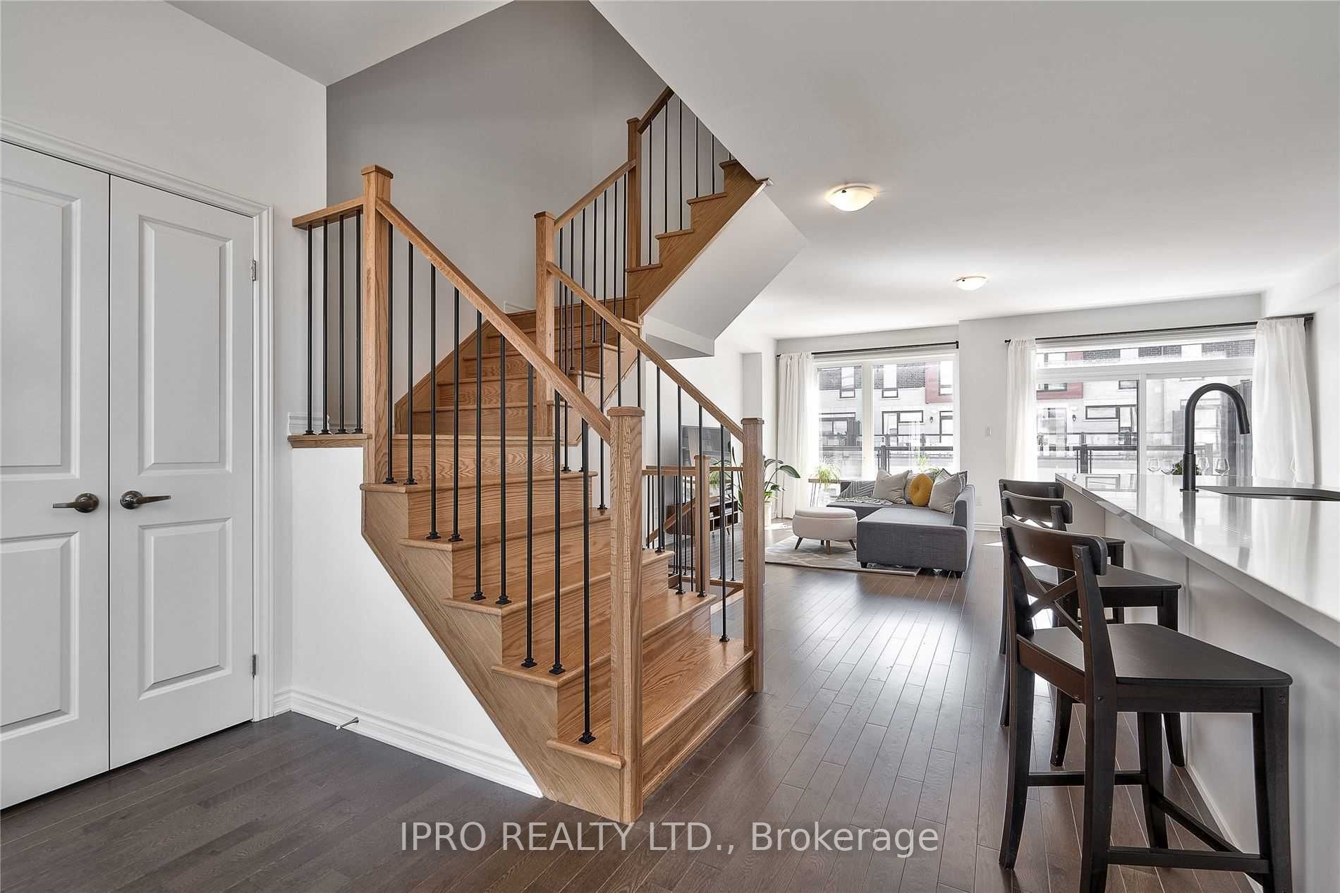 2481 Badger Cres, #3