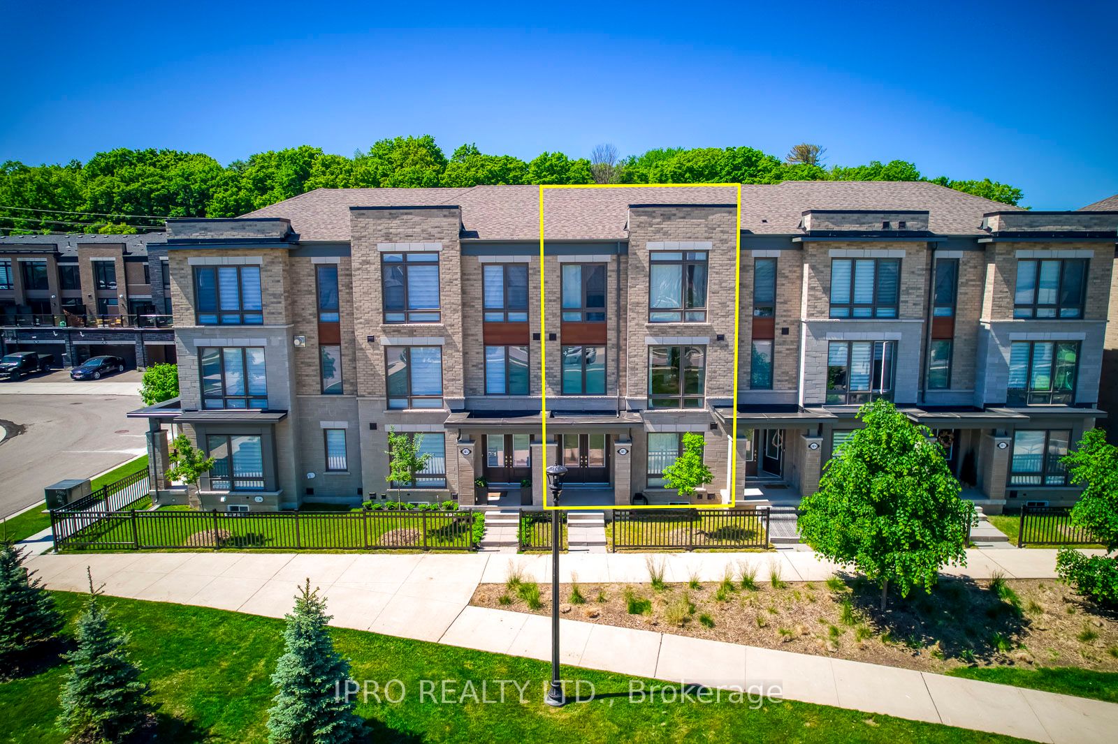 2481 Badger Cres, #3