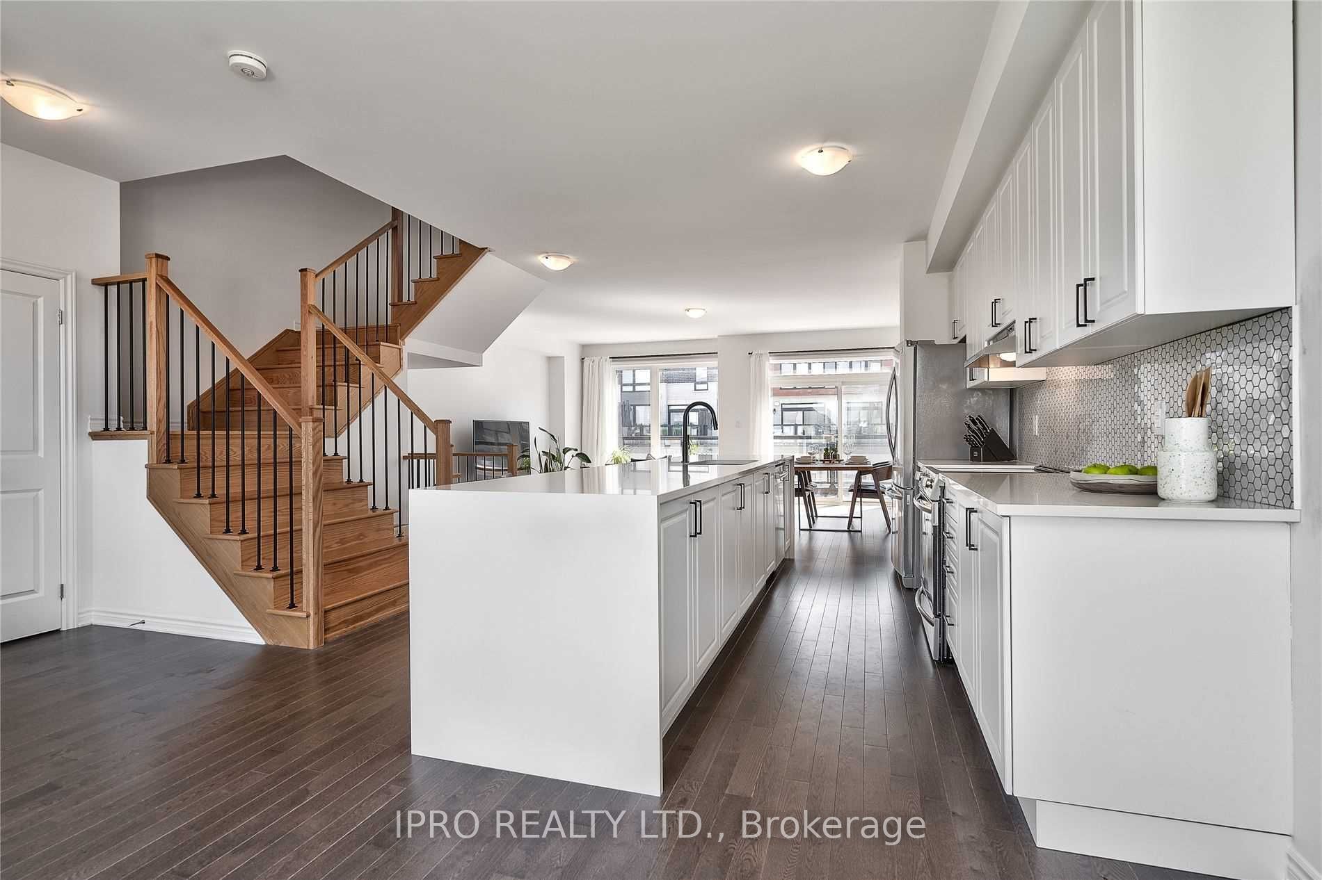 2481 Badger Cres, #3