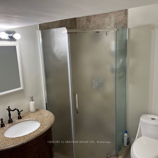 436 Wildwood Dr, #Lower
