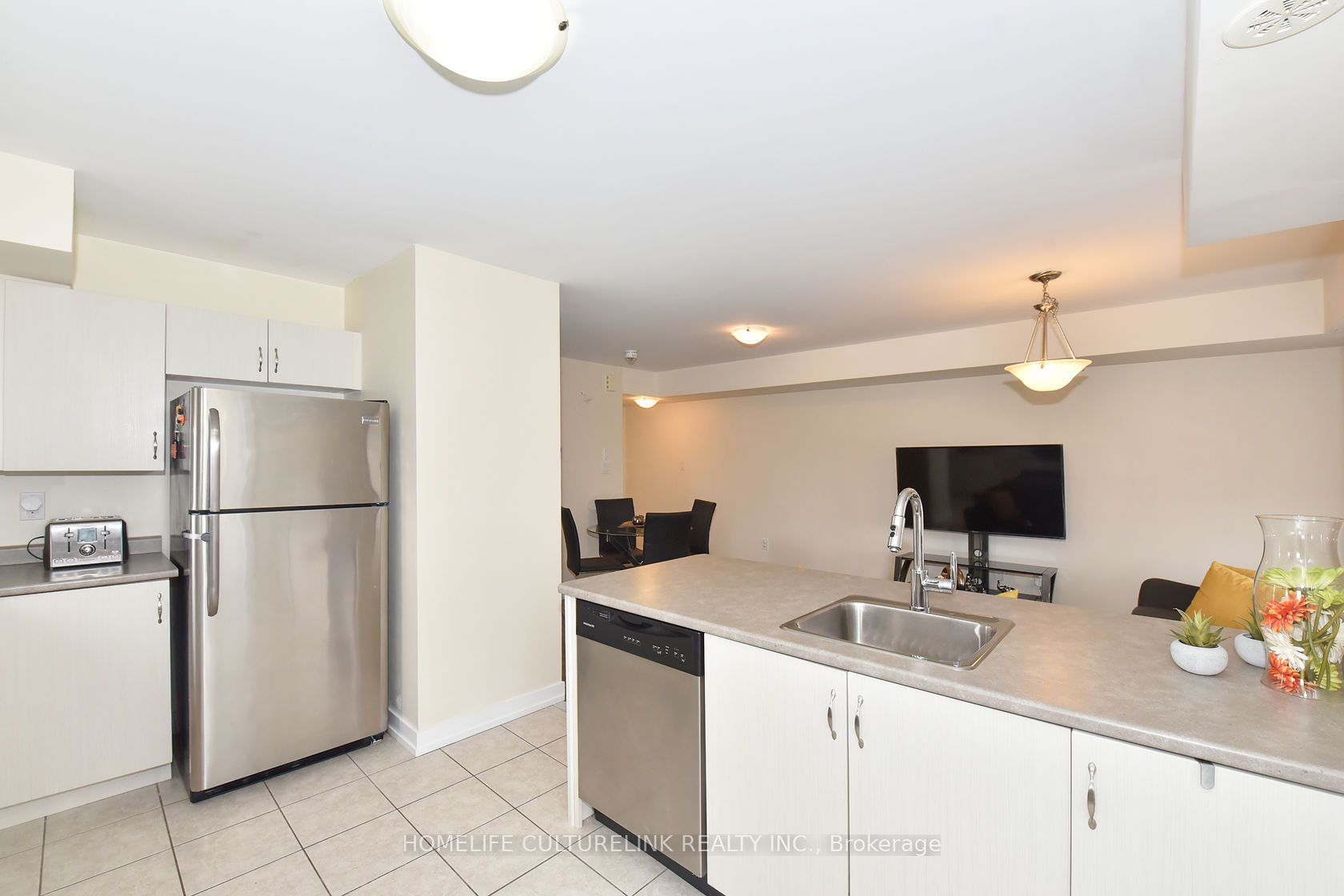 100 Parrotta Dr, #89