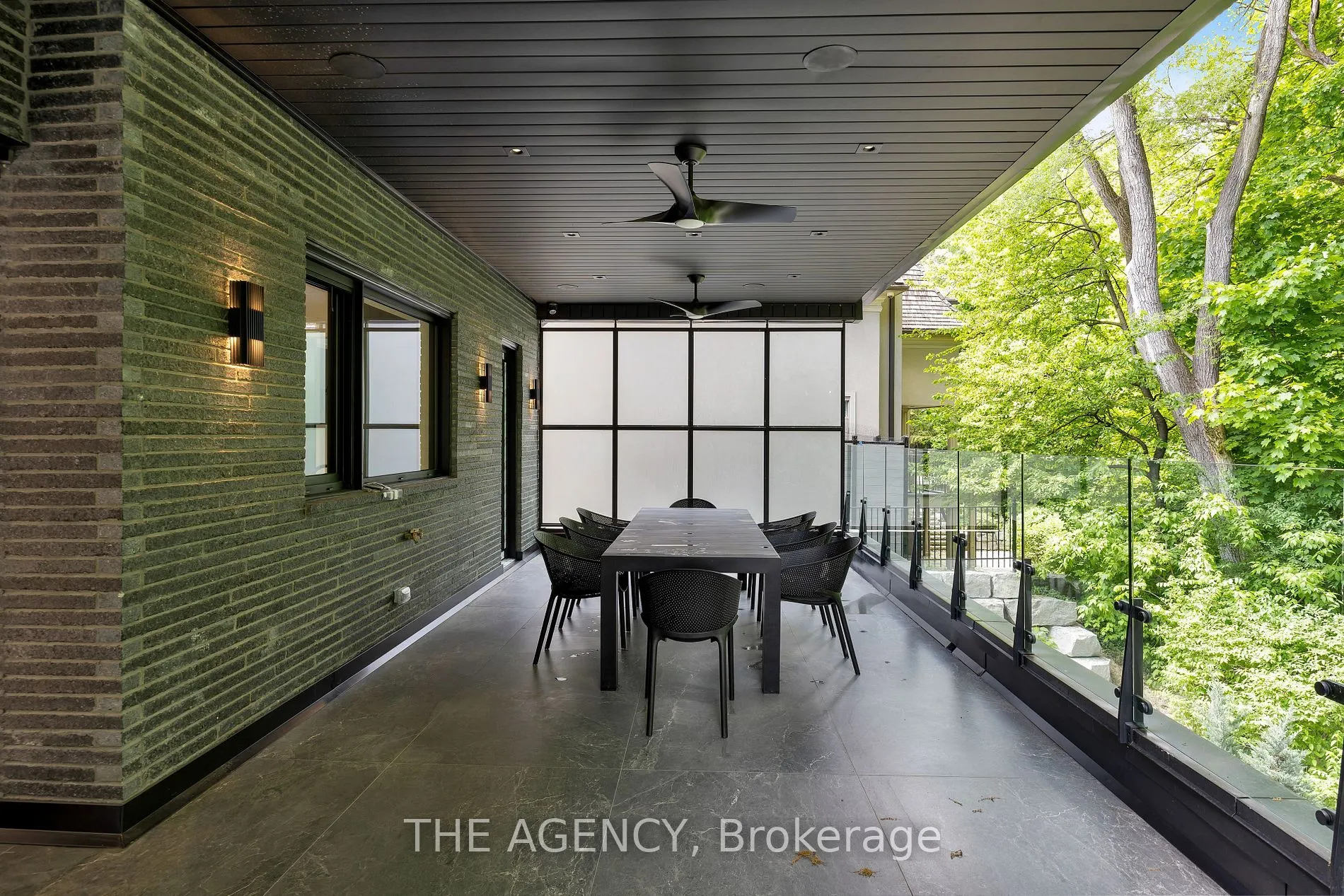 91 Valecrest Dr