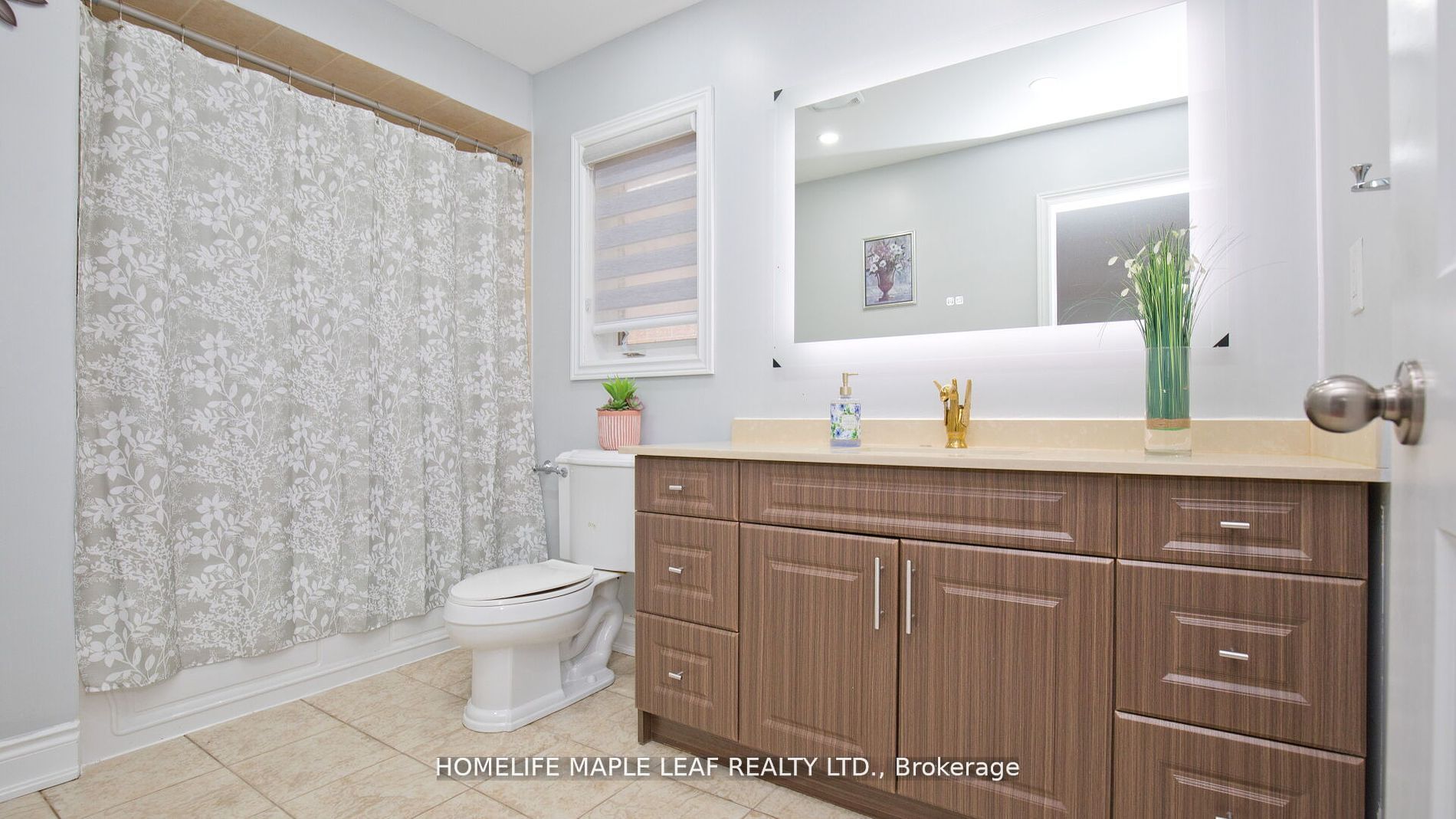 44 Eaglesprings Cres