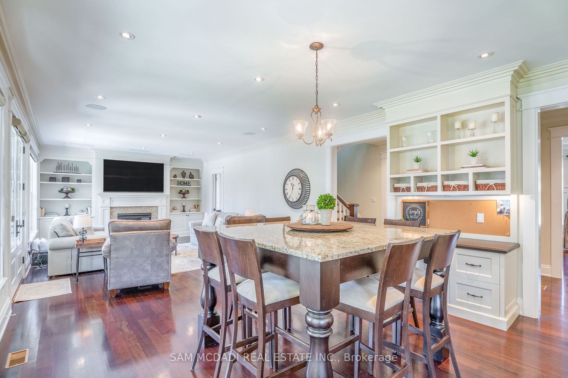 80 Cox Dr