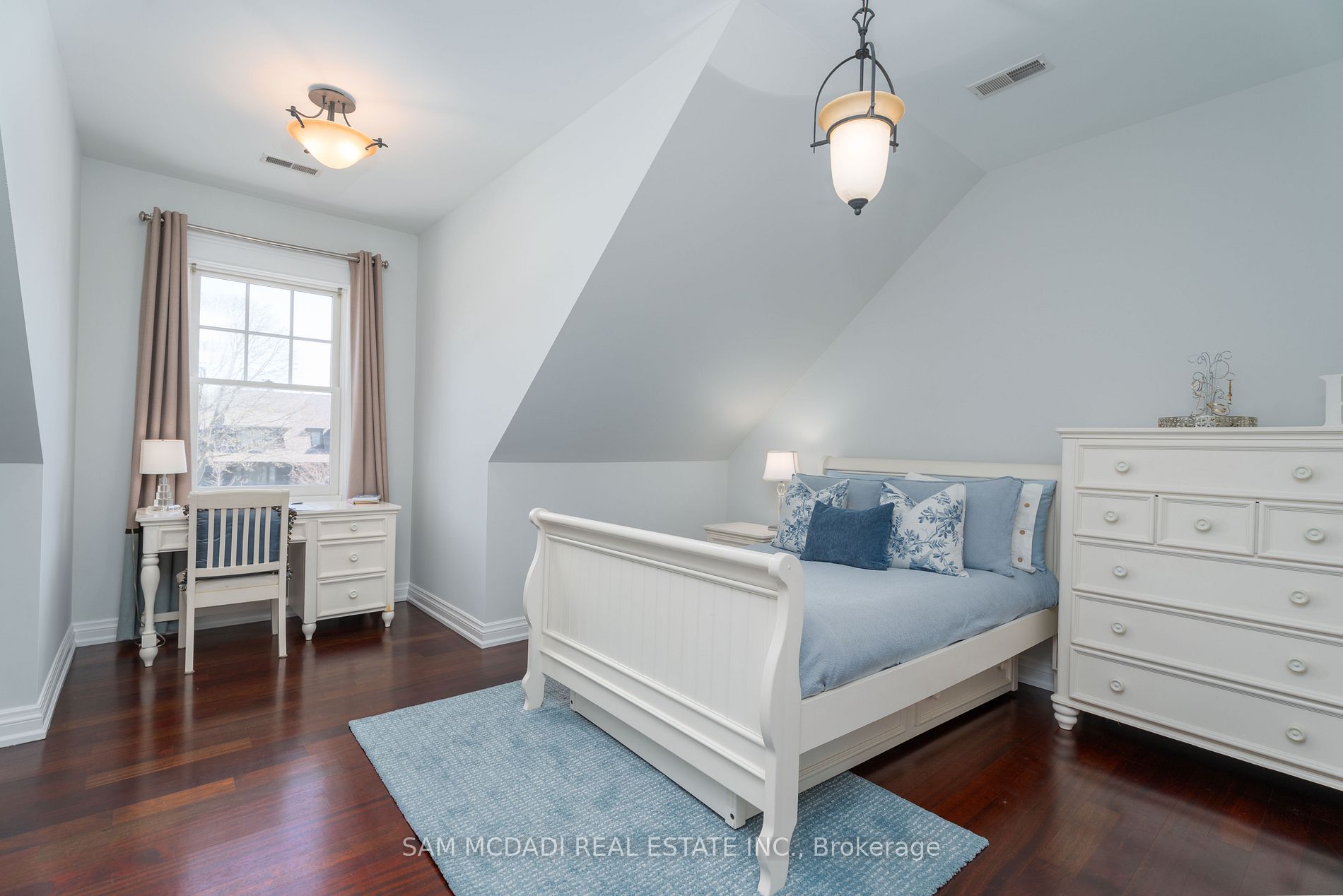 80 Cox Dr