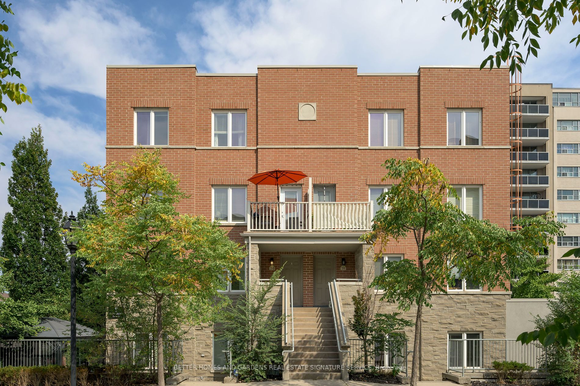 5 Richgrove Dr, #210