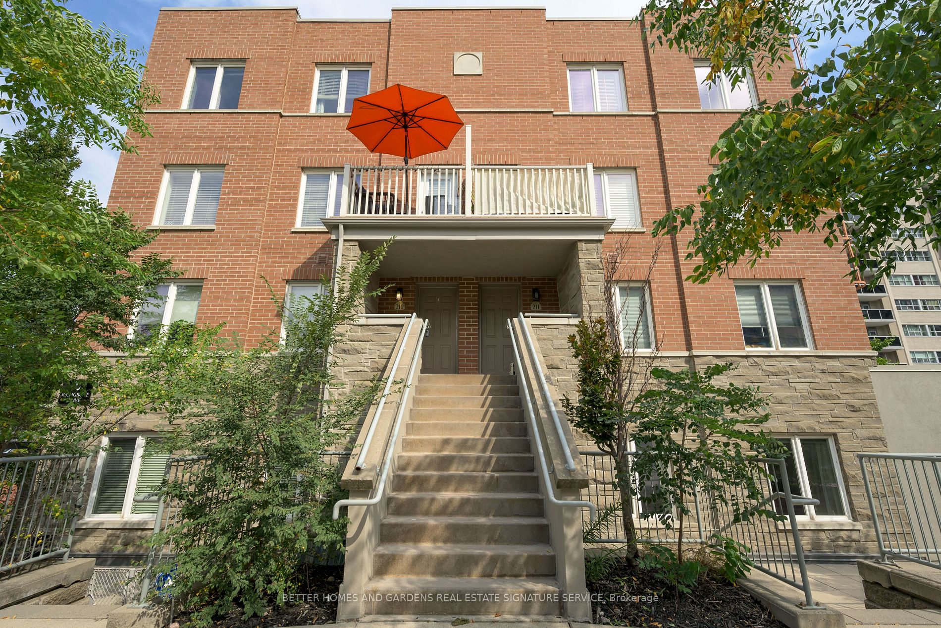 5 Richgrove Dr, #210