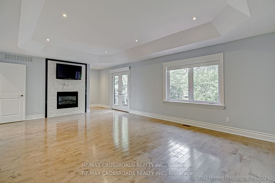 3043 Weston Rd