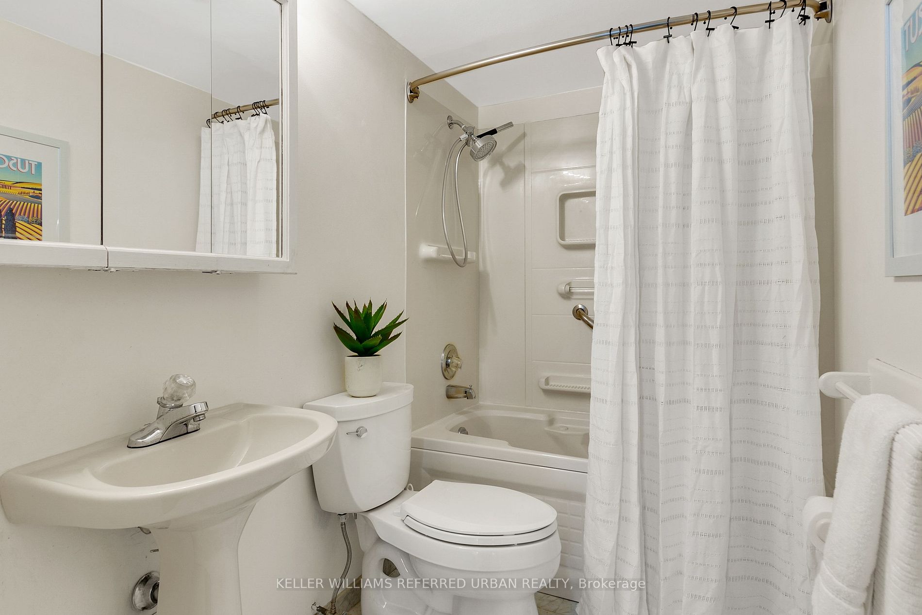 61 Richview Rd, #2012