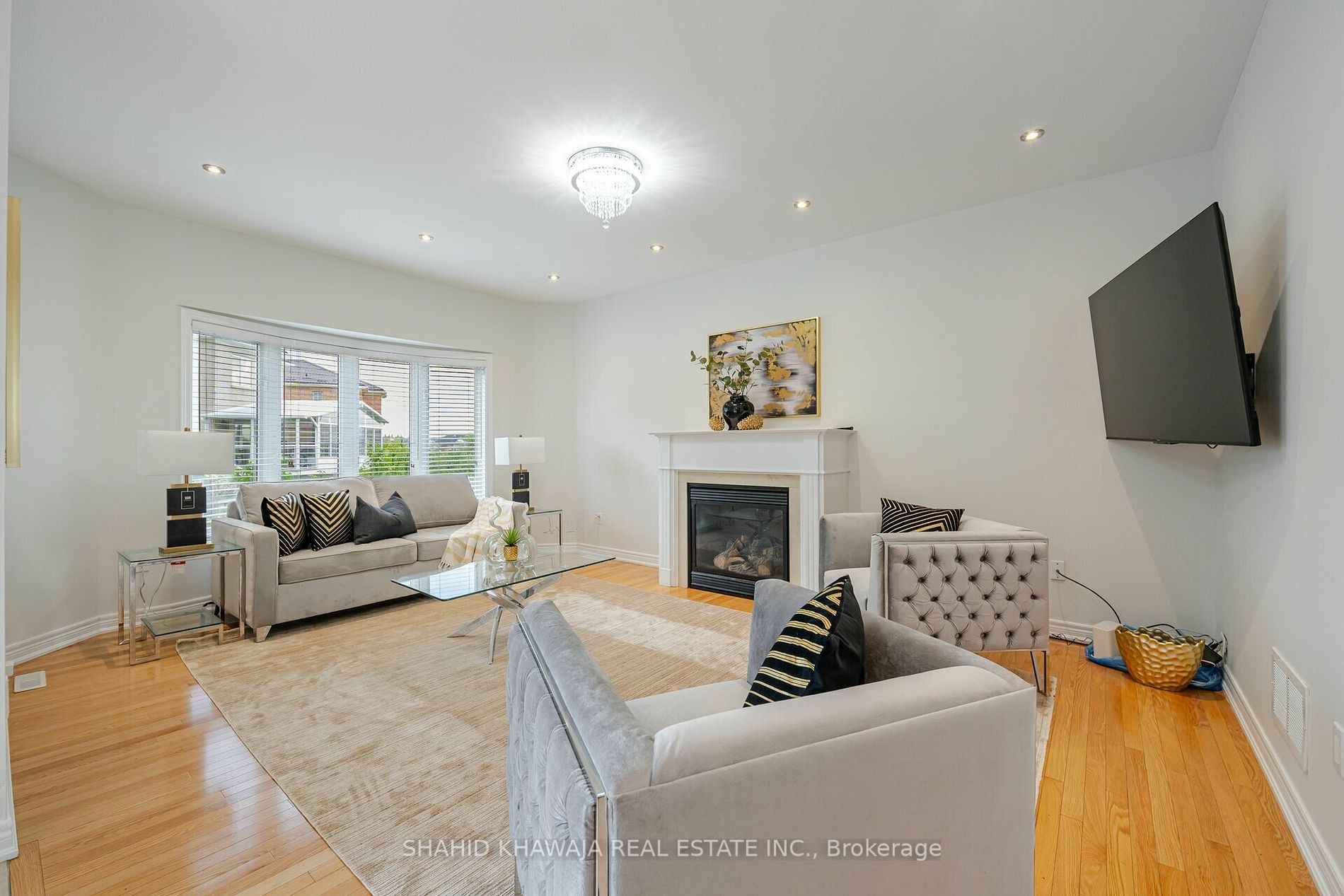 3065 Mission Hill Dr