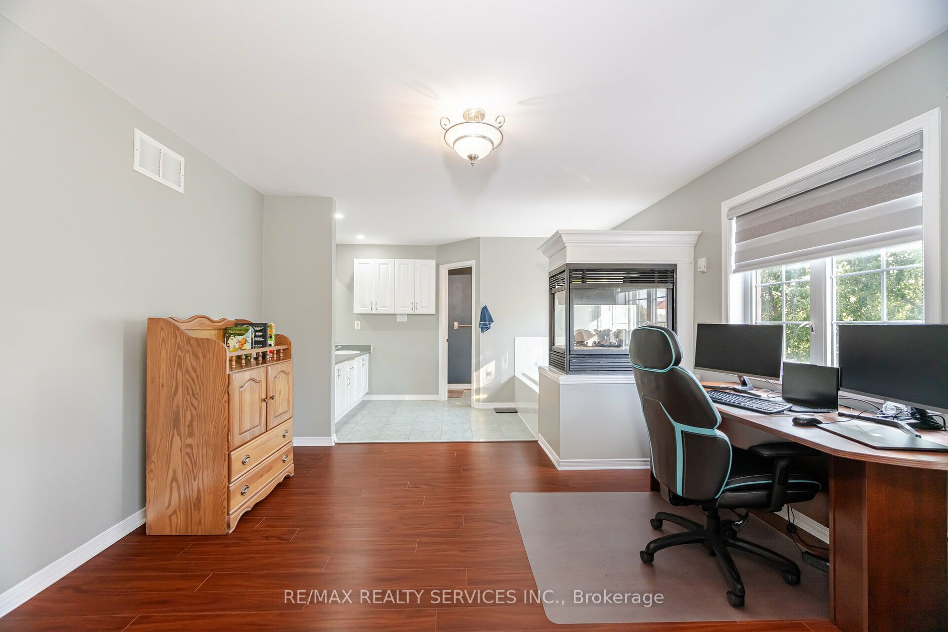 18 Tideland Dr