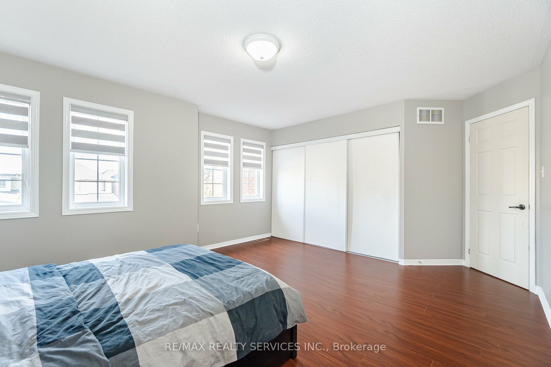 18 Tideland Dr